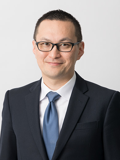 亀山 忠秀